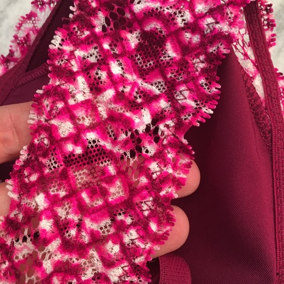 2 new bras with tags - Picture 5 of 8